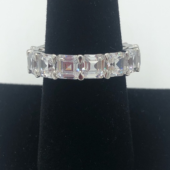 10ct Asscher Eternity Band - Picture 10 of 11